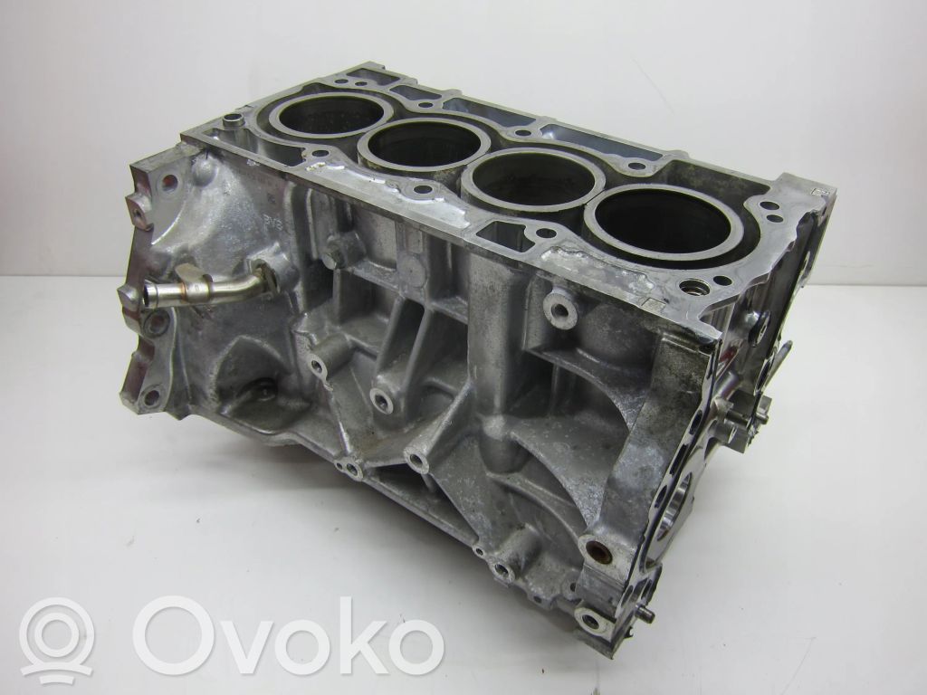 Engine block   M5MB450
