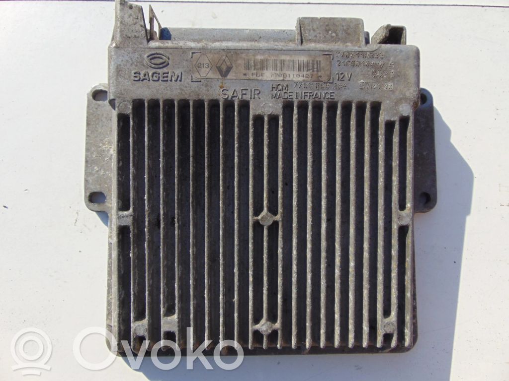 Renault Clio II Engine control unit/module 