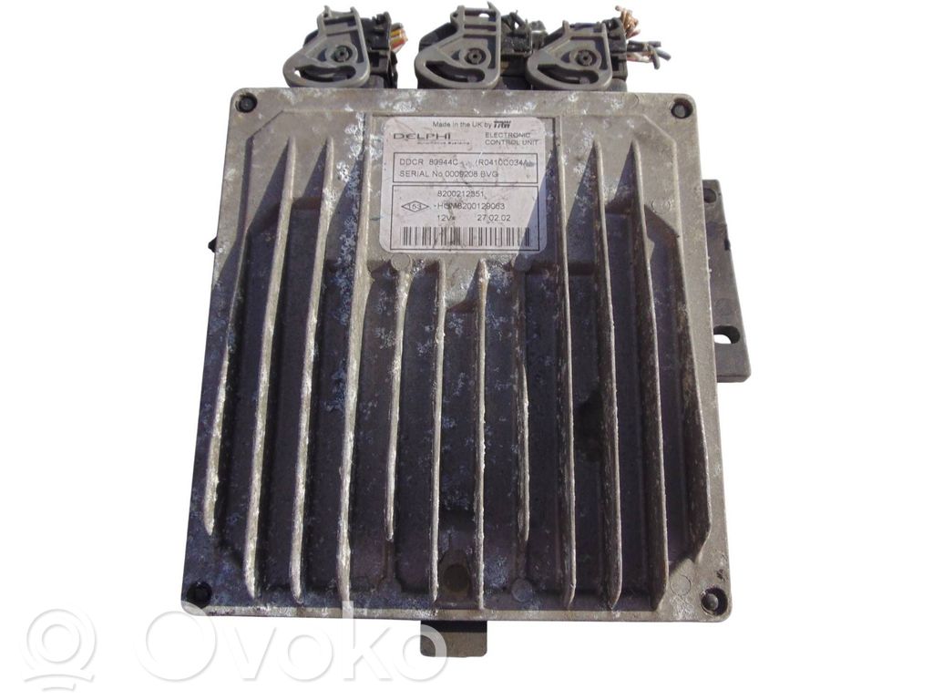 Renault Clio III Engine control unit/module 