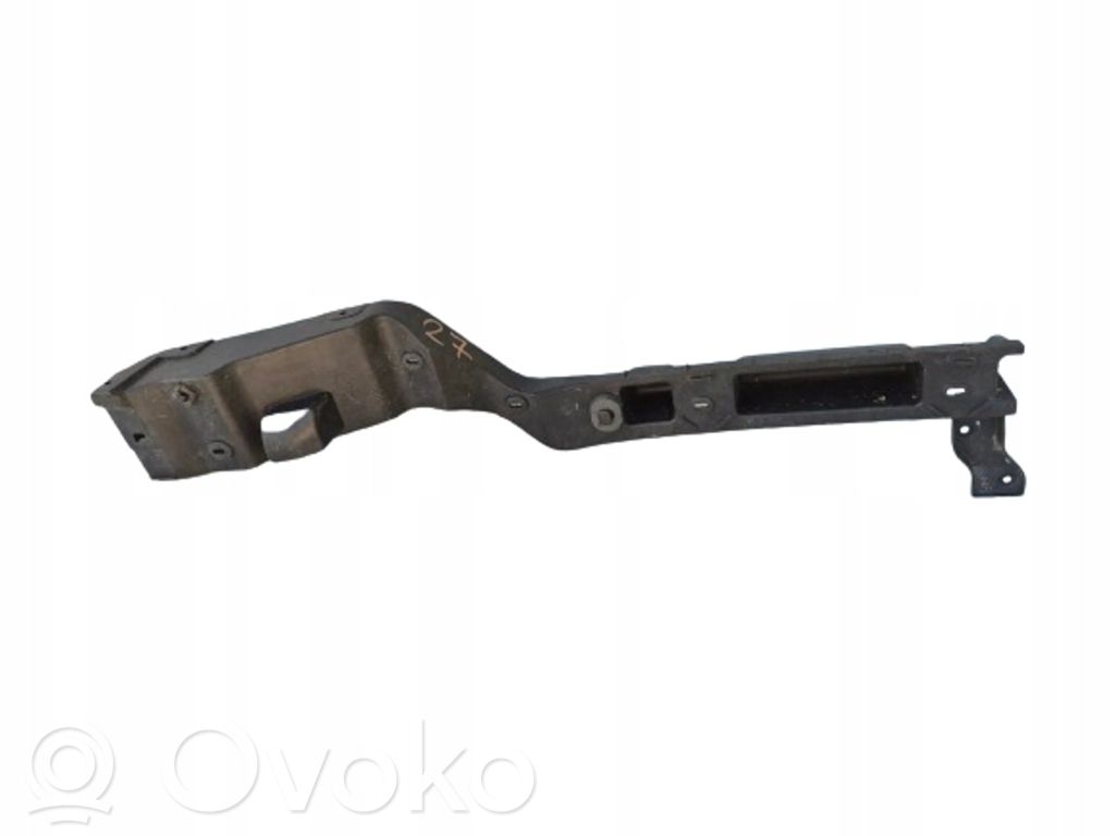 Ford Focus Uchwyt / Mocowanie zderzaka tylnego 
