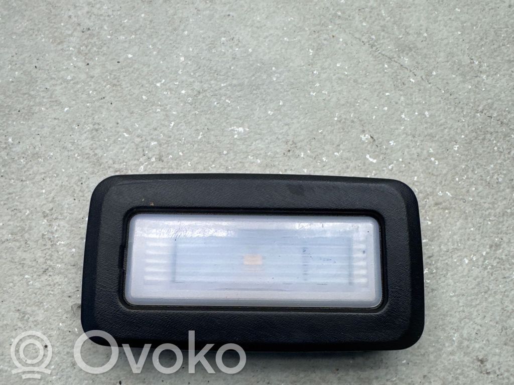 BMW 7 F01 F02 F03 F04 Kitas salono žibintas 