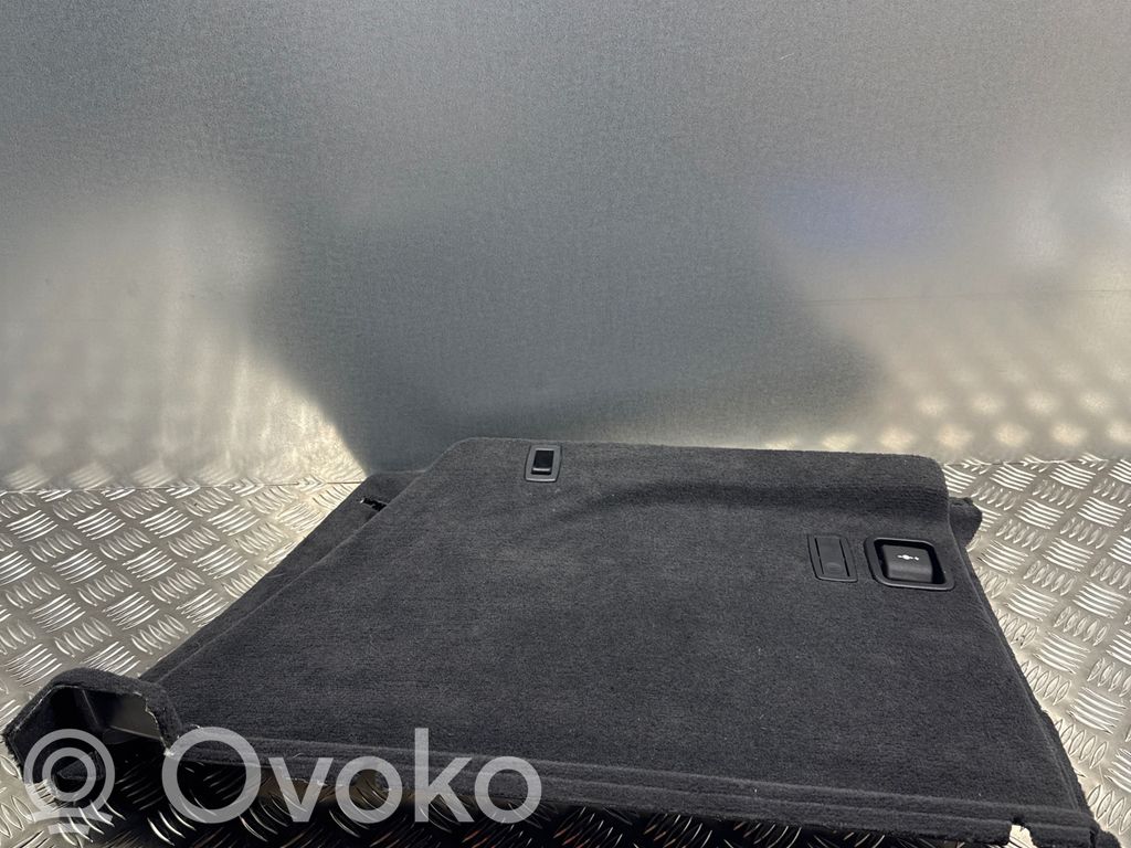 BMW X5 F15 Boczek / Tapicerka / bagażnika 