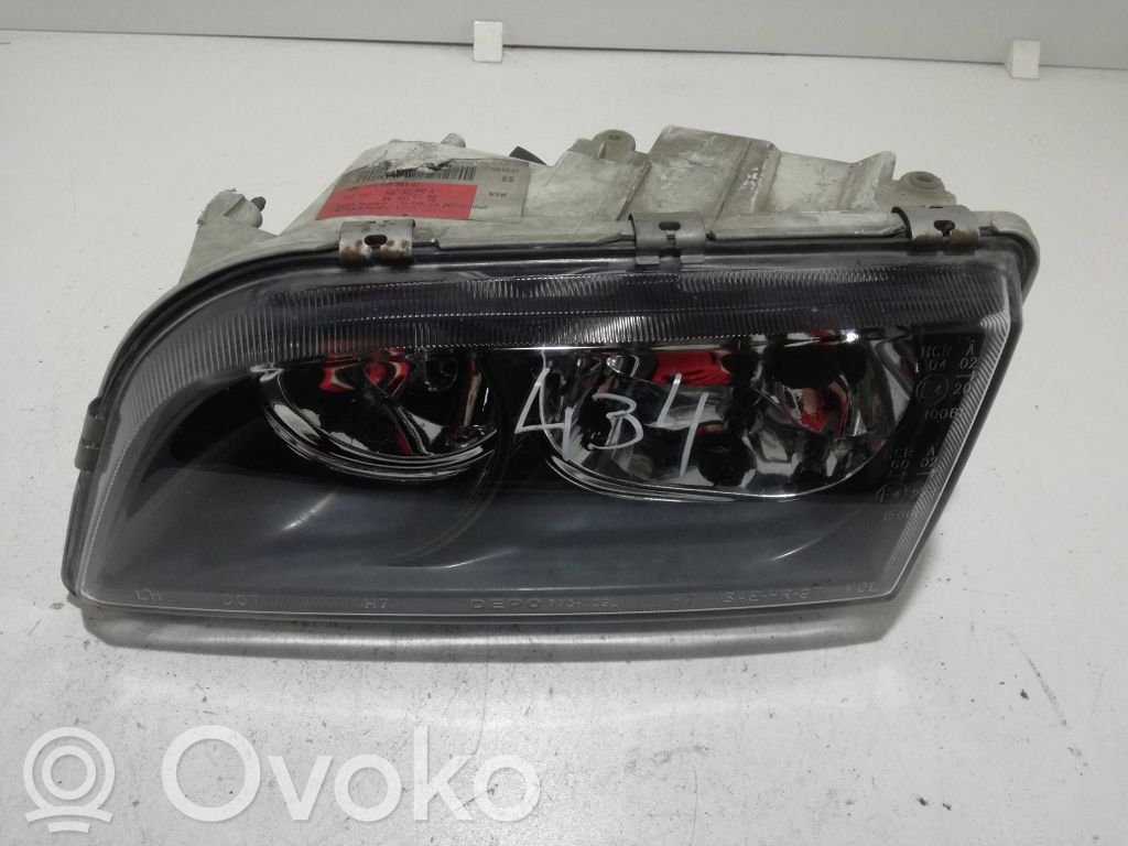 Volvo S40, V40 Lampa przednia 