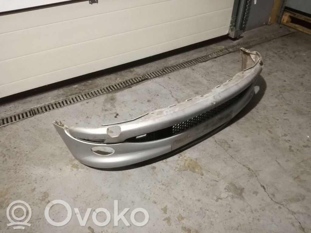 Peugeot 206 Zderzak przedni 