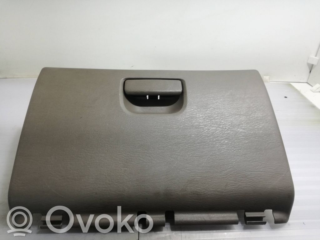Guantera   5009029AA,43511C