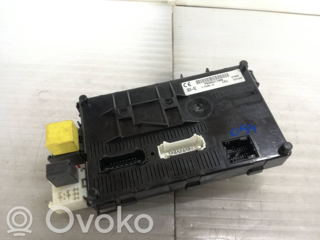 Renault Clio II Katvealueen valvonnan ohjainlaite (BSM) 
