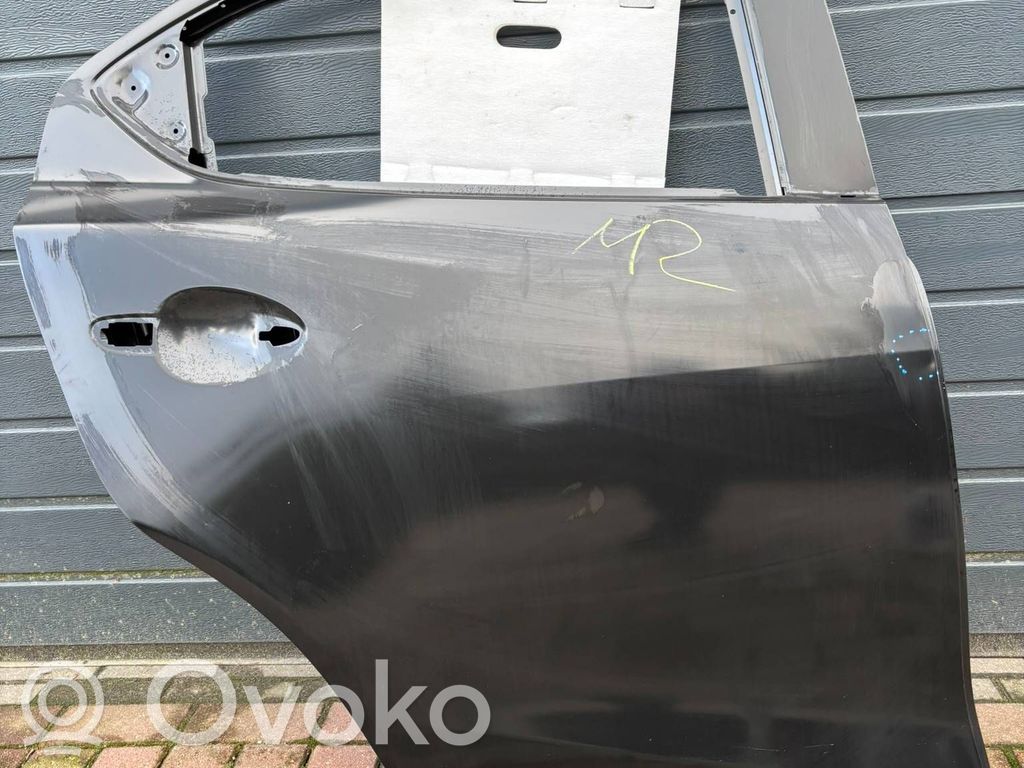 Mazda 2 Aizmugurējās durvis 