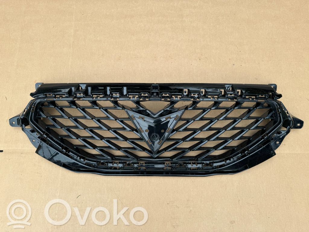 Cupra Formentor Front bumper upper radiator grill 