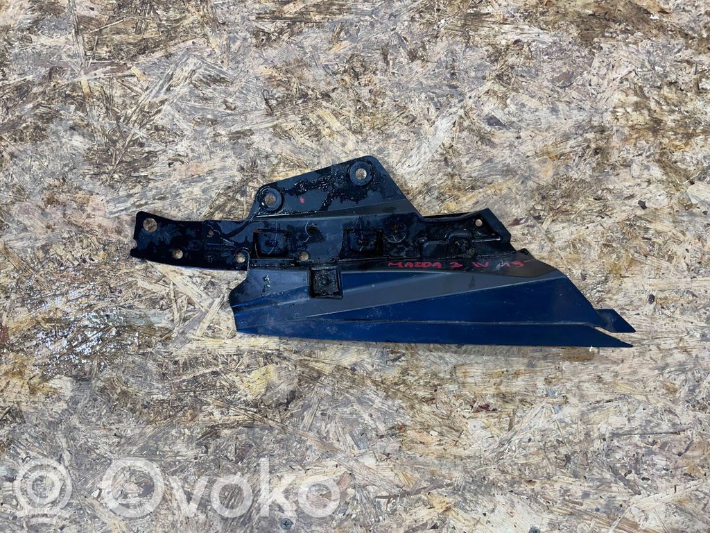 Mazda 3 Front bumper mounting bracket 