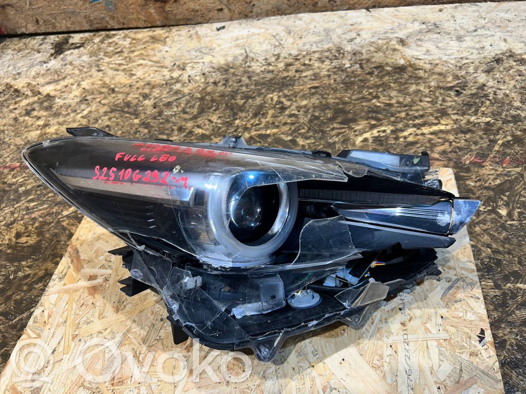 Mazda 3 III Headlight/headlamp 
