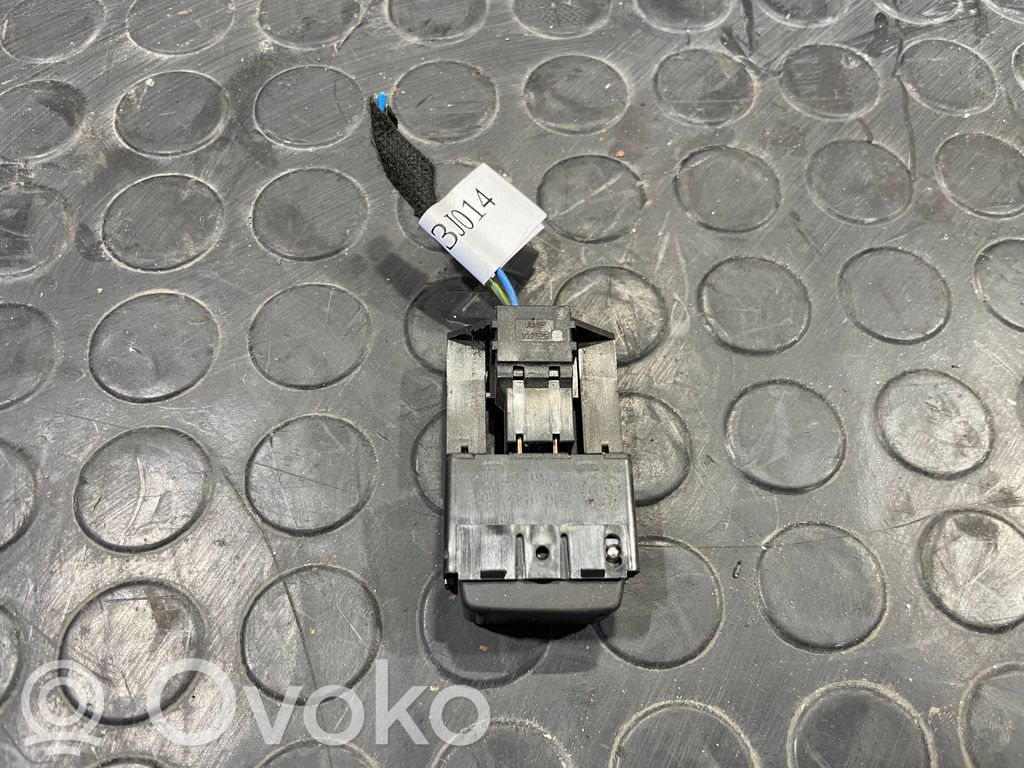 Skoda Fabia Mk2 (5J) Comutator comandă geamuri electrice 