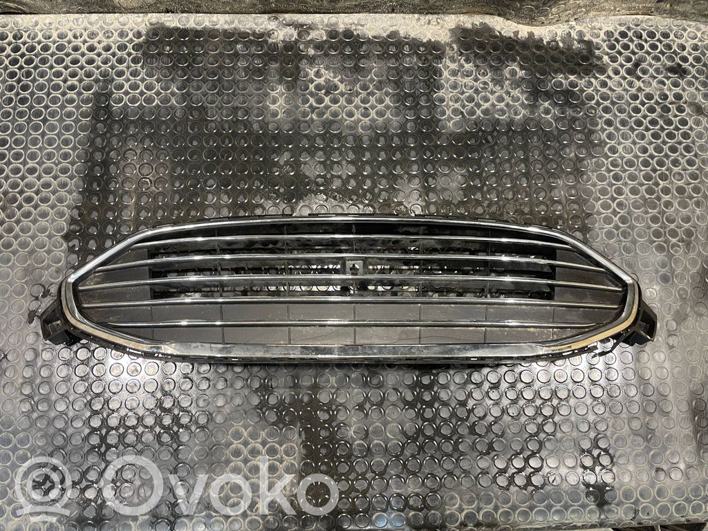 Ford Galaxy Etupuskurin ylempi jäähdytinsäleikkö 