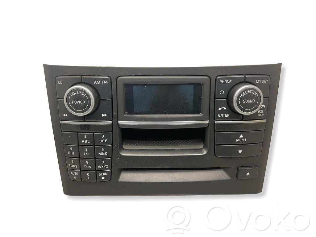 Radio / CD/DVD atskaņotājs / navigācija