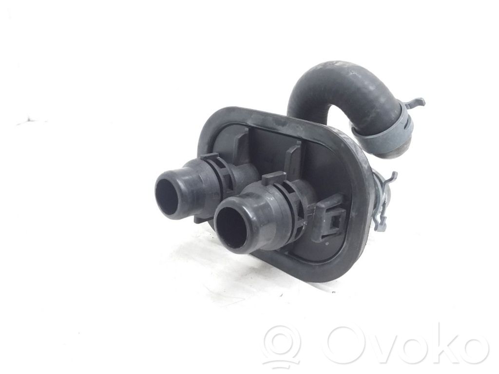 8R0122291 Audi Q5 SQ5 Tuyau de liquide de refroidissement moteur, 14.00