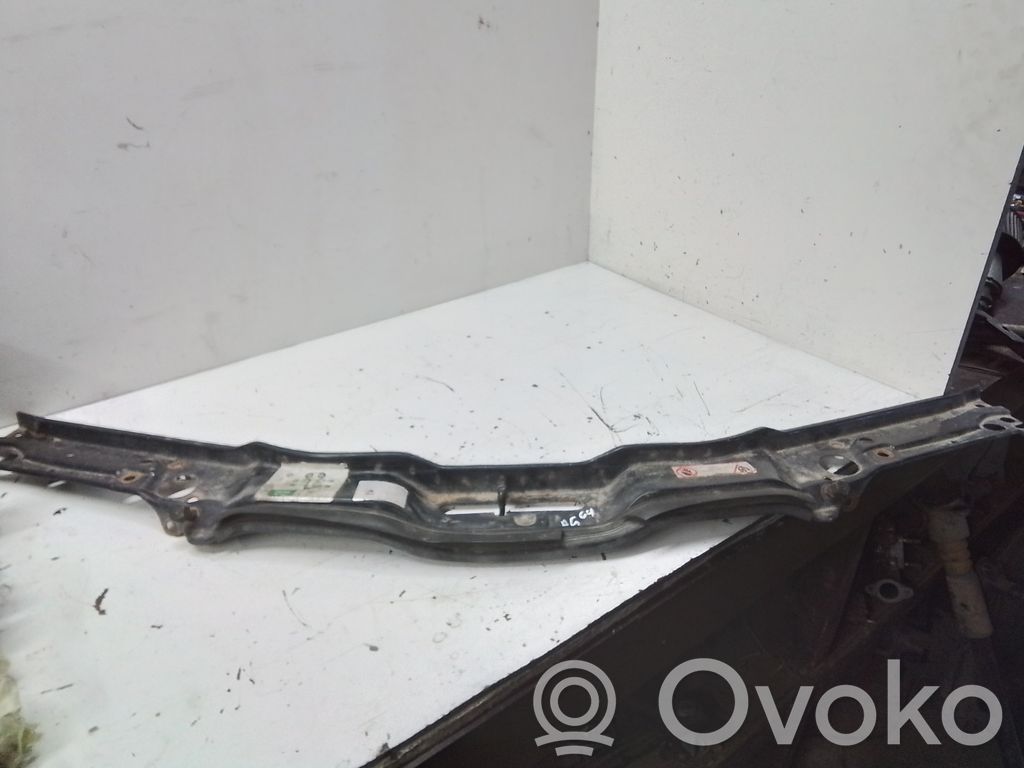 8A0010126A Audi A6 S6 C4 4A Top upper radiator support slam panel, €10. ...