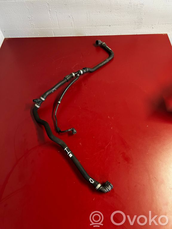 DVD1109 BMW X3 G01 Tuyau de liquide de refroidissement moteur 5A022E1