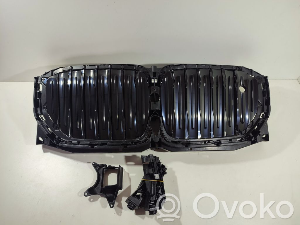 51749465526BMWX5MG05F95Frontbumperupperradiatorgrill,€170.00|RRR