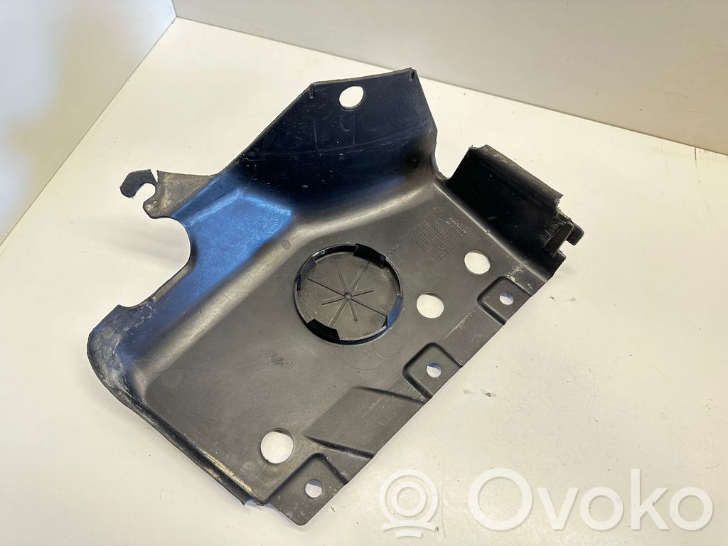 8E0825202D Audi A4 S4 B6 8E 8H Seitenbodenschutz, 9.90 € | RRR 