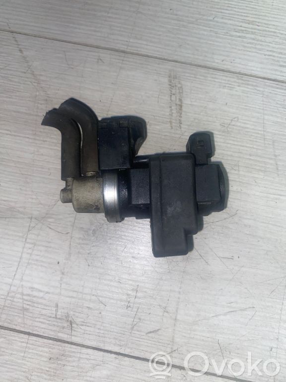 8200270RenaultTraficII(X83)Solenoīdavārsts,4,58€|RRR