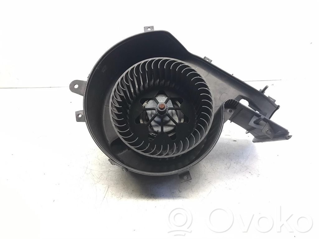 Mazā radiatora ventilators