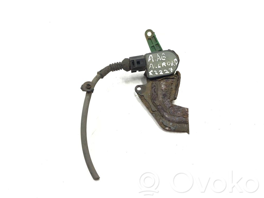 Augstuma sensors (priekšējo lukturu)