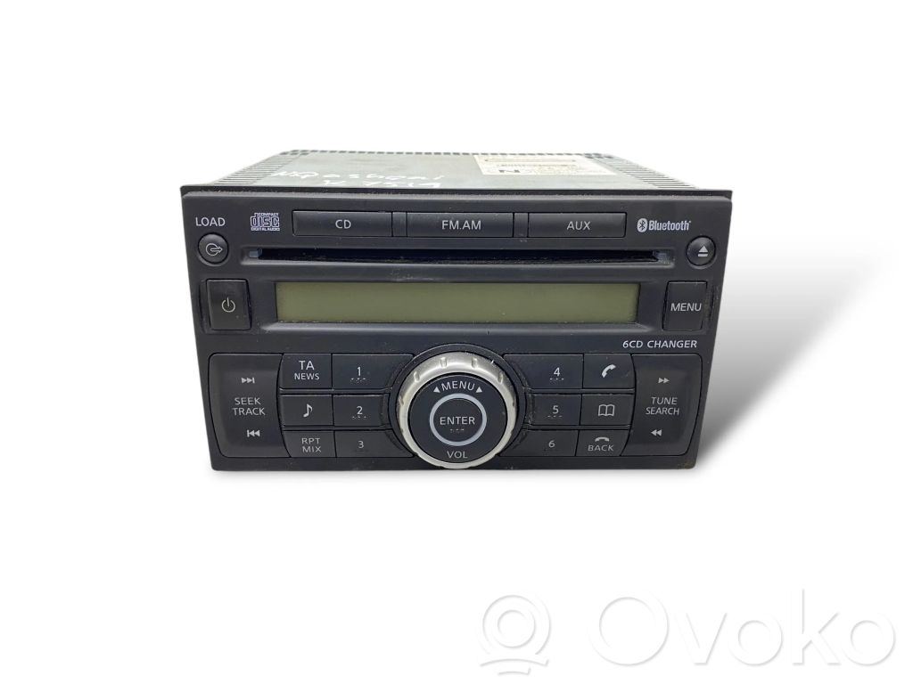 Radio / CD/DVD atskaņotājs / navigācija