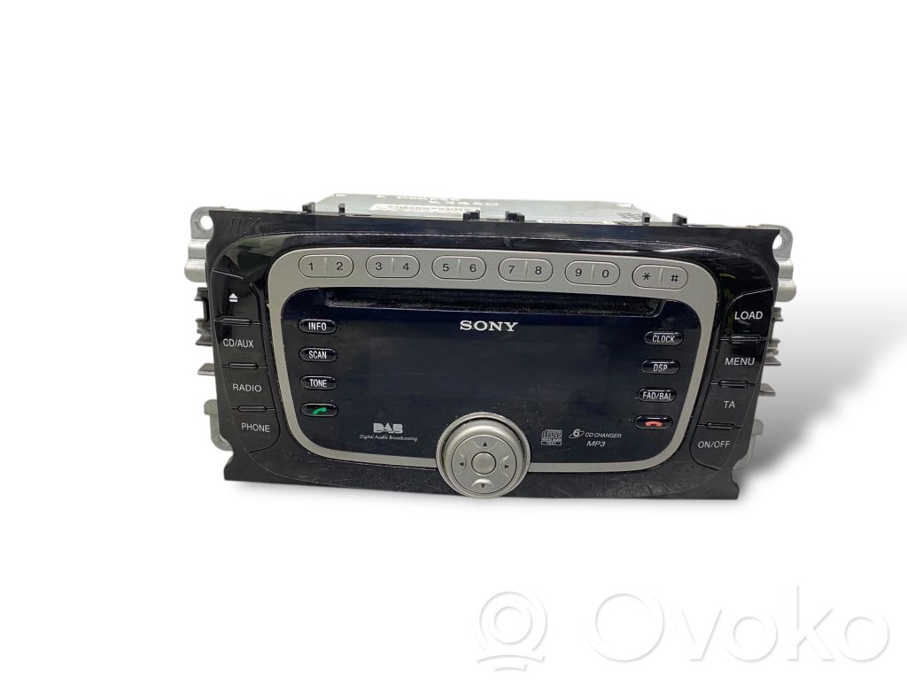 Radio / CD/DVD atskaņotājs / navigācija