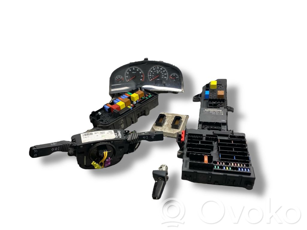 Aizdedzes ECU komplekts