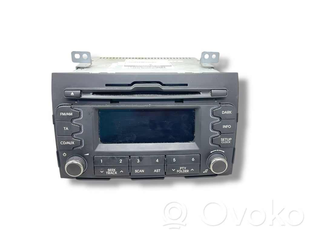 Radio / CD/DVD atskaņotājs / navigācija
