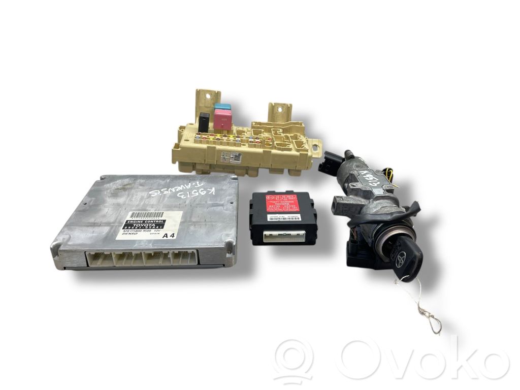 Aizdedzes ECU komplekts