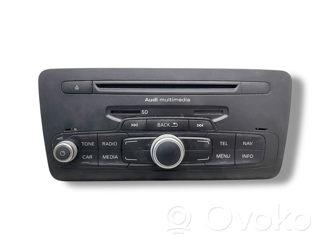 Radio / CD/DVD atskaņotājs / navigācija