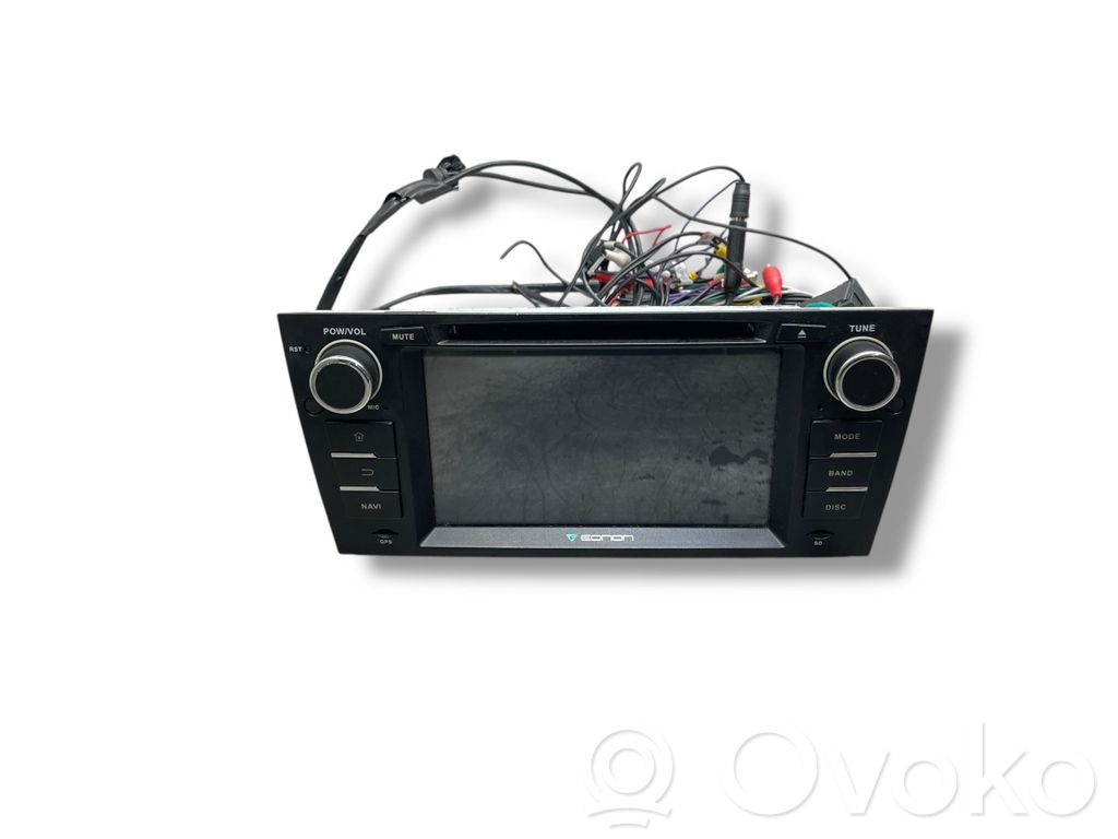 Radio / CD/DVD atskaņotājs / navigācija