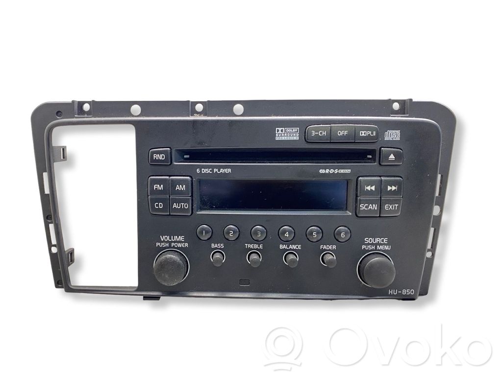 Radio / CD/DVD atskaņotājs / navigācija