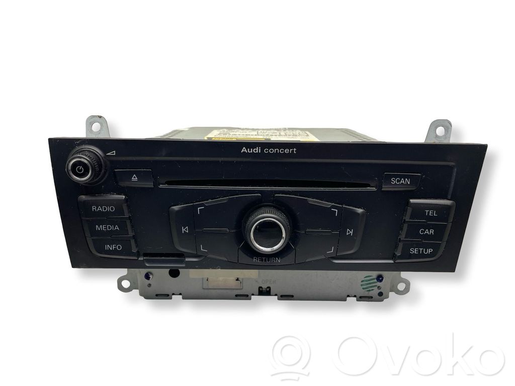 Radio / CD/DVD atskaņotājs / navigācija