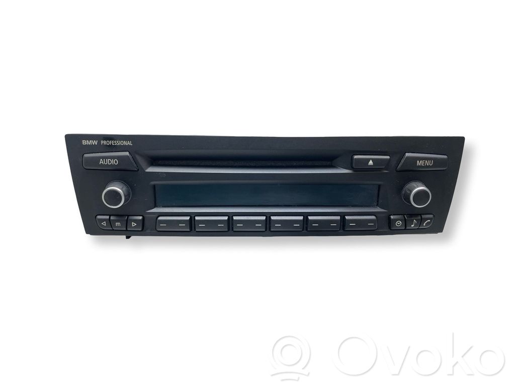 Radio / CD/DVD atskaņotājs / navigācija