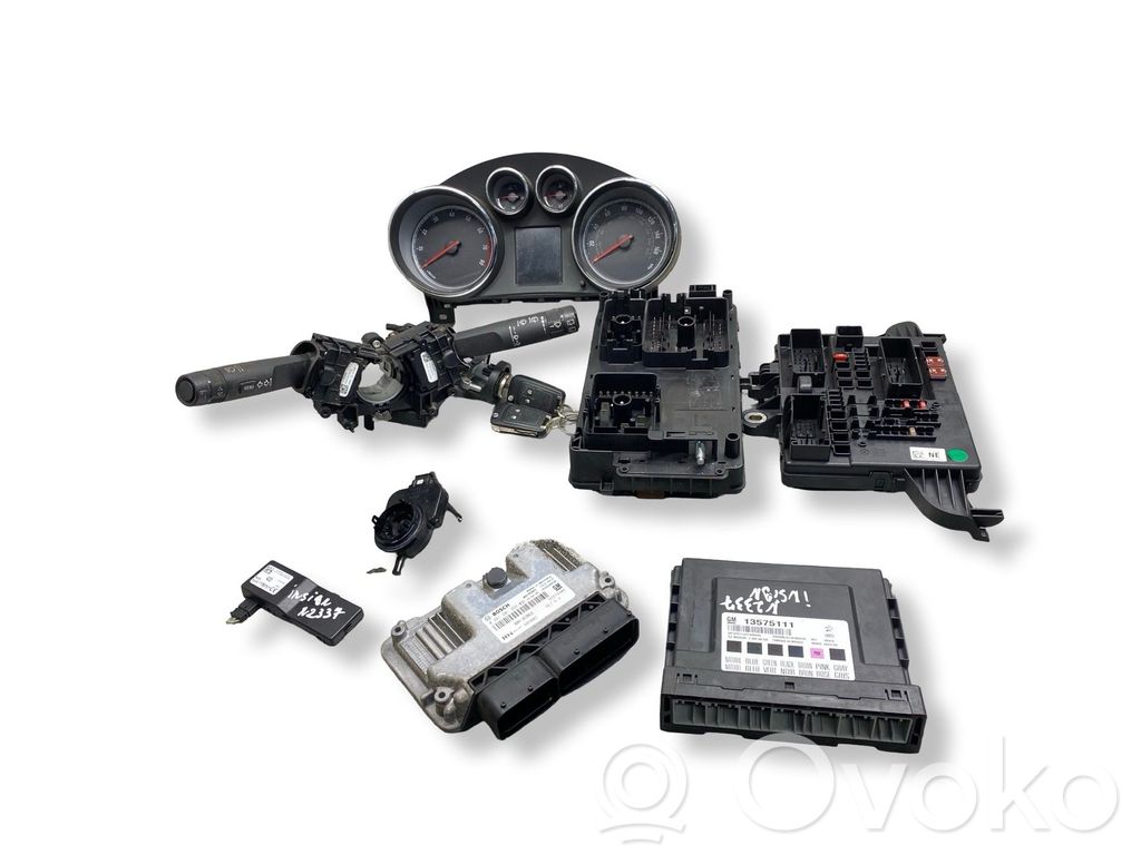 Aizdedzes ECU komplekts