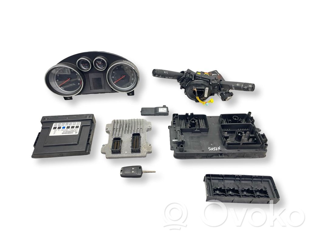 Aizdedzes ECU komplekts