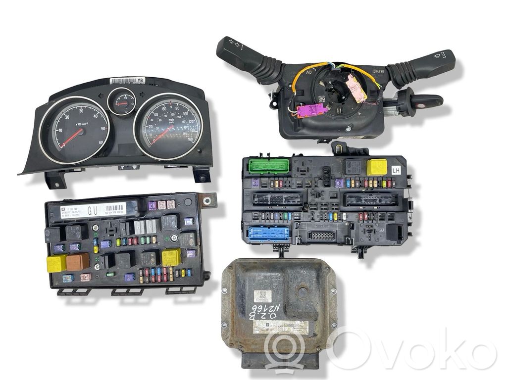 Aizdedzes ECU komplekts