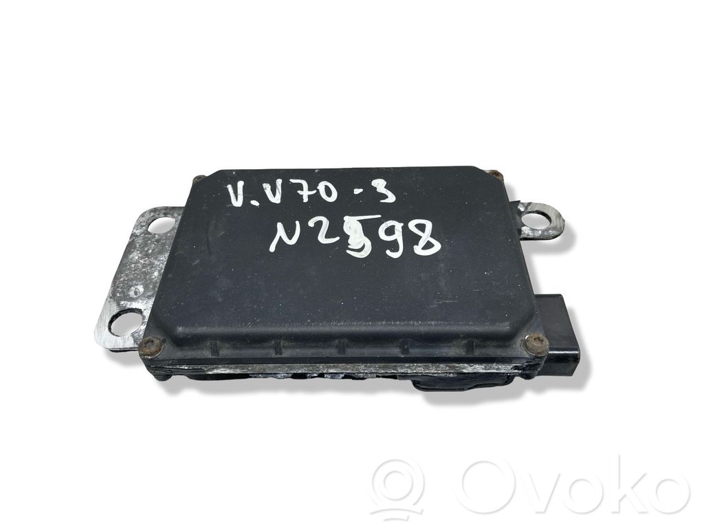 Distronic sensors - adaptīvās kruīza kontroles sensors