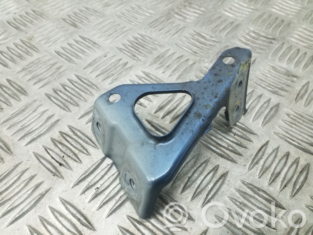 5N0821136 Volkswagen Tiguan Halterung Kotflügel, 9.60 € | RRR 