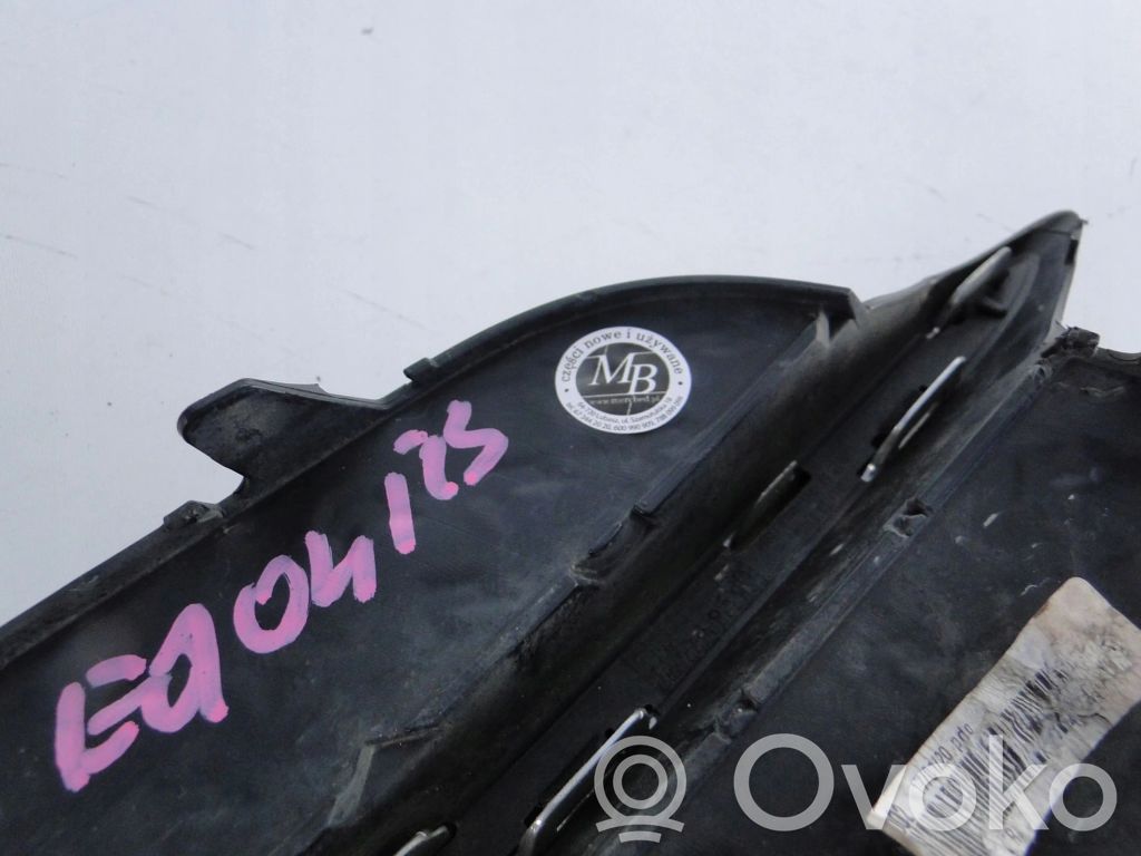 A4478851300 Mercedes-Benz V Class W447 Unteres Gitter dreiteilig 