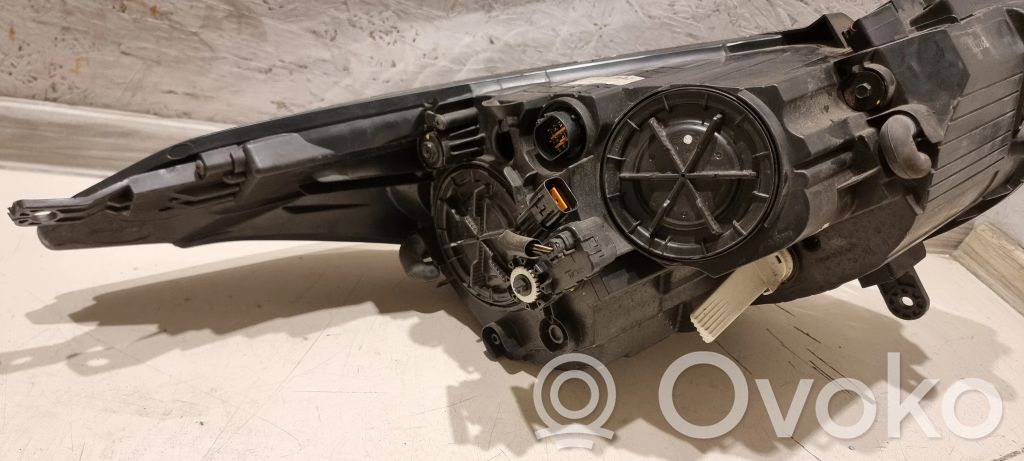 921023Z005 Hyundai i40 Scheinwerfer, 1458.82 € | RRR