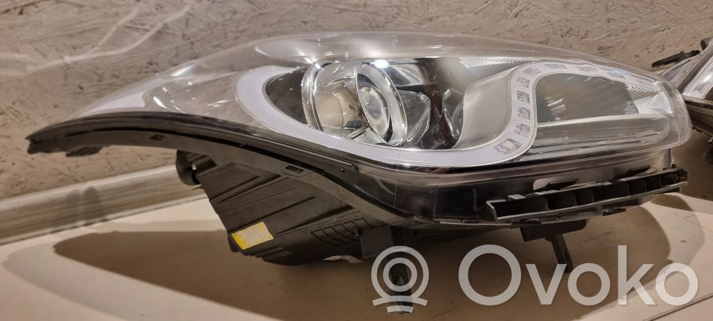 921023Z005 Hyundai i40 Scheinwerfer, 1458.82 € | RRR