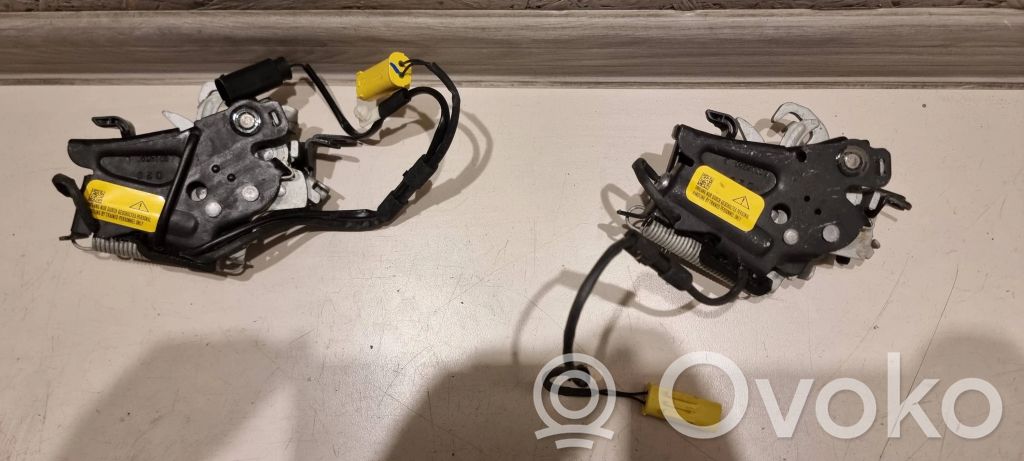 CHIUSURA COPERCHIO VANO MOTORE SERRATURA COFANO ANTERIORE