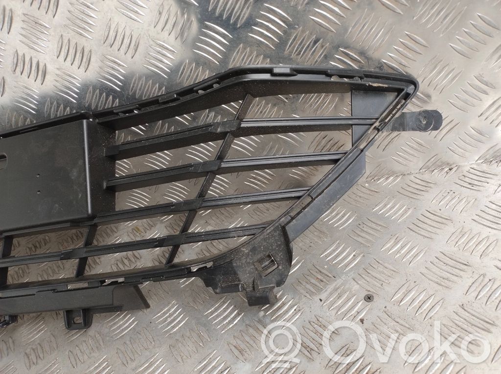 622548476R Renault Megane IV Unteres Gitter dreiteilig vorne  