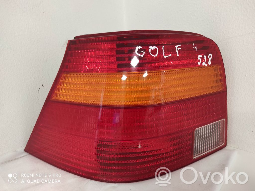 SAD528 Volkswagen Golf IV Lampa tylna 1J6945095Q Używane