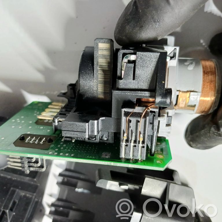 82cf99d357fcda983cc51a69ec9b80  