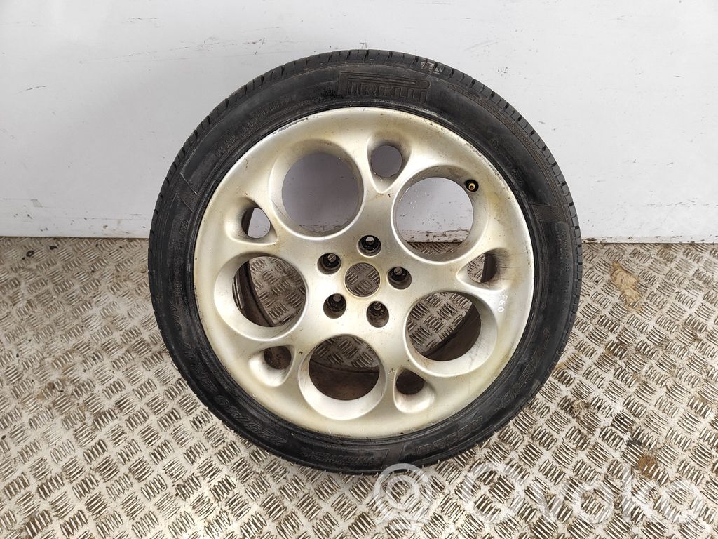60680822 Alfa Romeo 166 Jante alliage R17, 199,99 € | OVOKO