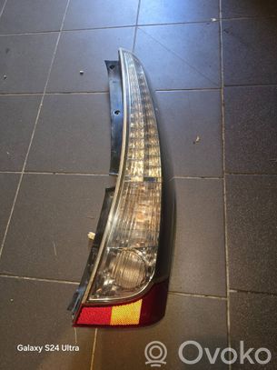 Mitsubishi Grandis Galinis žibintas kėbule 