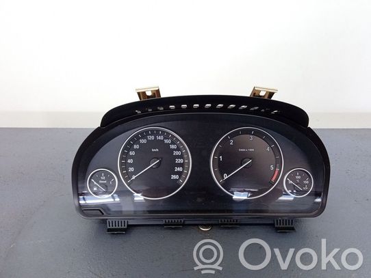 BMW 5 F10 F11 Nopeusmittari (mittaristo) 